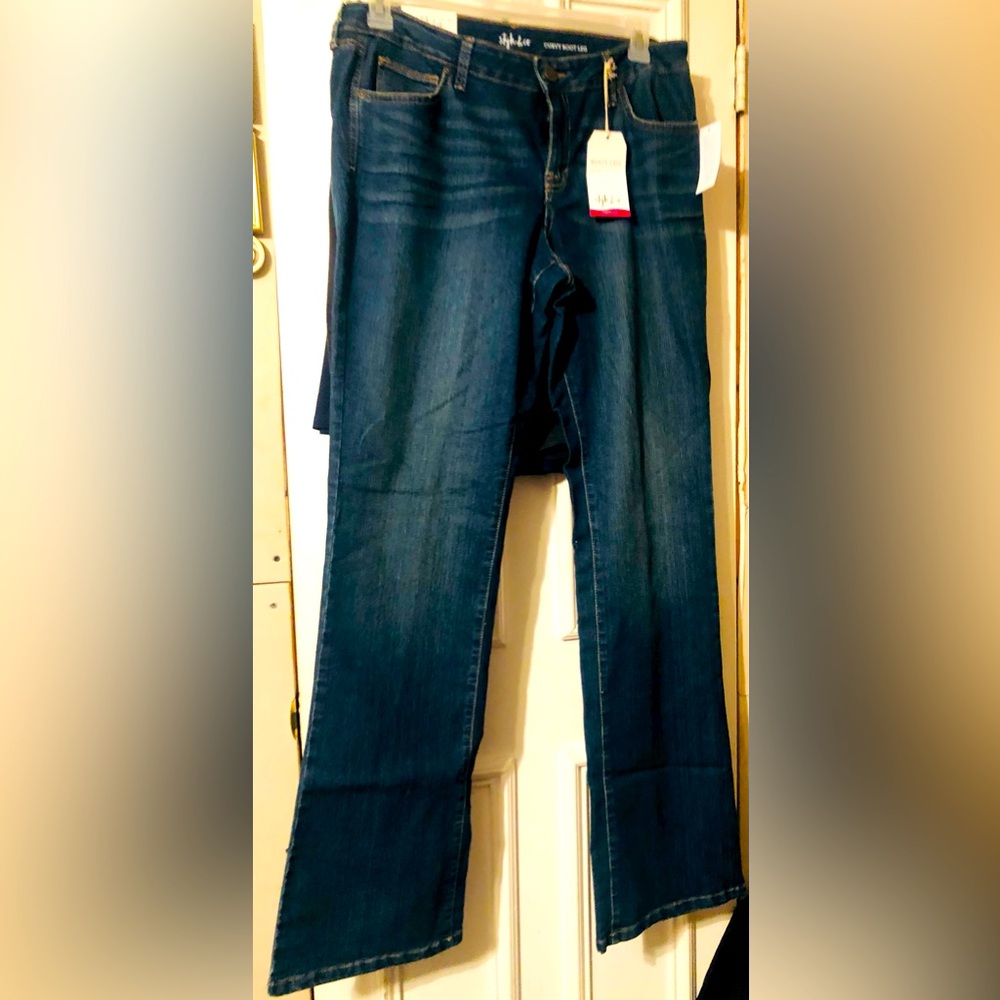 BNWT Style & Co Denim Curvy Low Rise Boot Cut Blue Jeans Women’s Size 14W Long